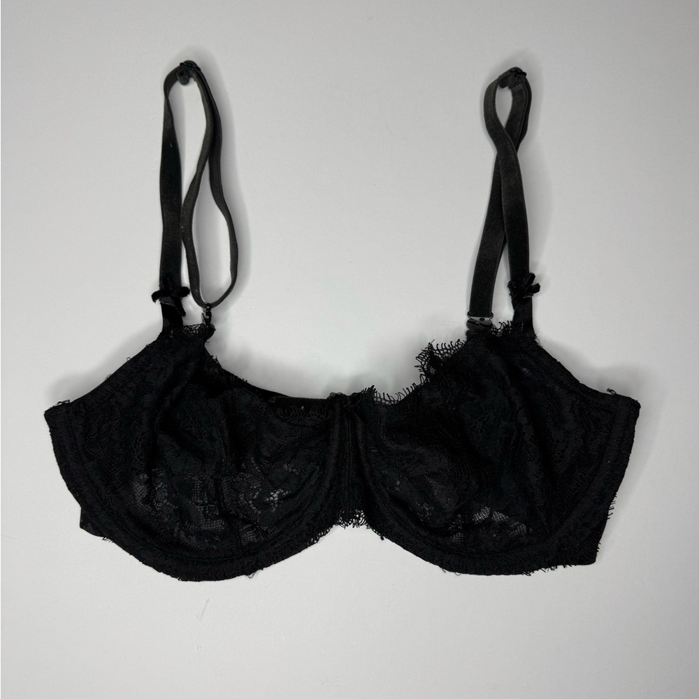 Victoria’s Secret Black Lace Bra 34DD Bow Detail Black Tag 2016